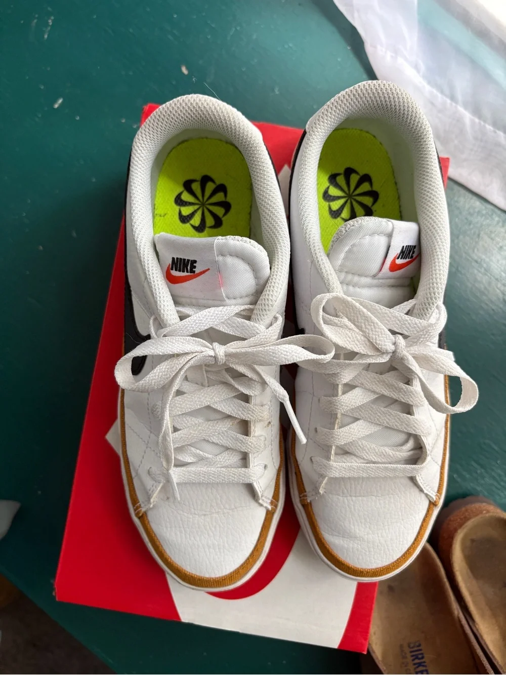 Women’s Nike Court Legacy